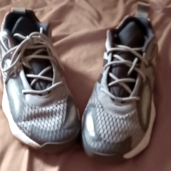 Adidas - Picture 2 of 3